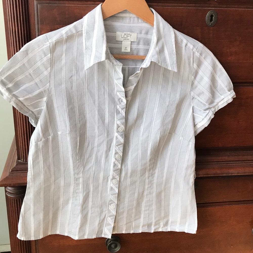 Short sleeve blouse
